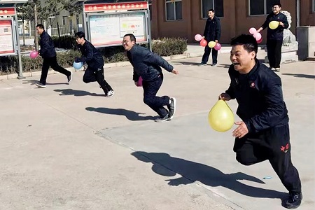 黃龍站.jpg